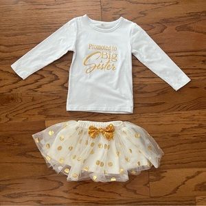 Girls size: 5T 2 pc Long Sleeve Shirt & Tutu